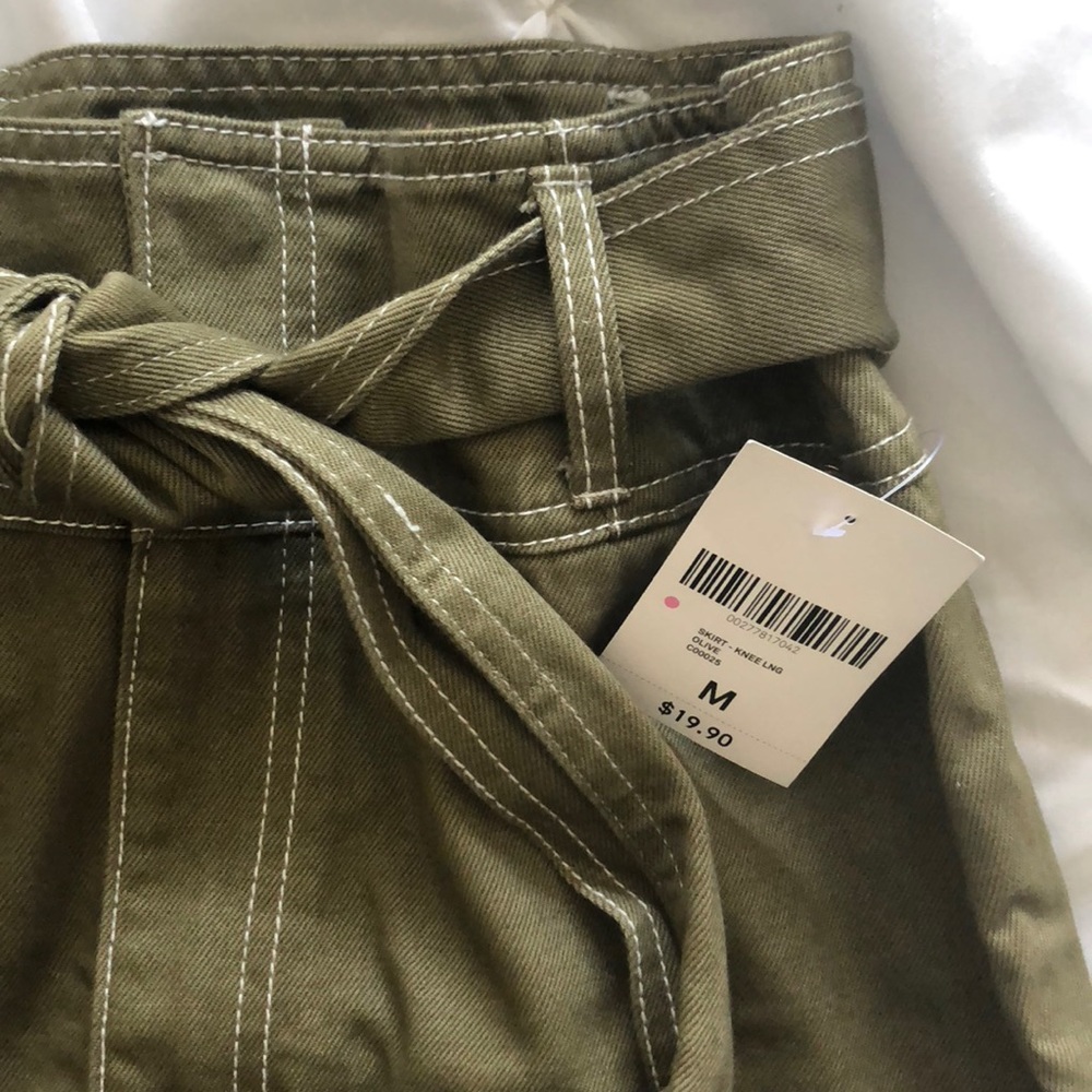 Olive green waist tie skirt